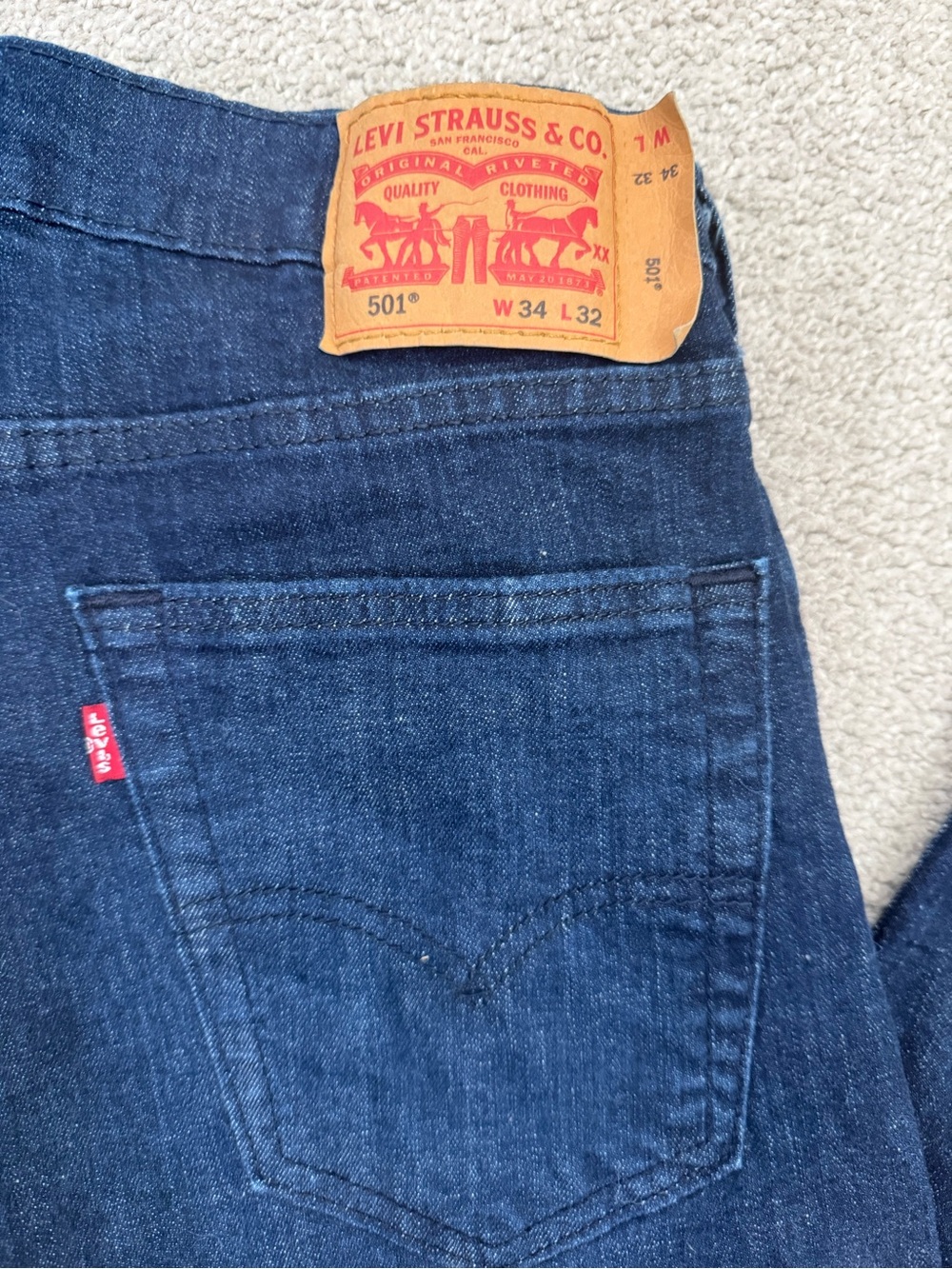 Levi’s 501 Men’s Jeans 34x32 Dark Wash Straight Leg Streetwear Denim